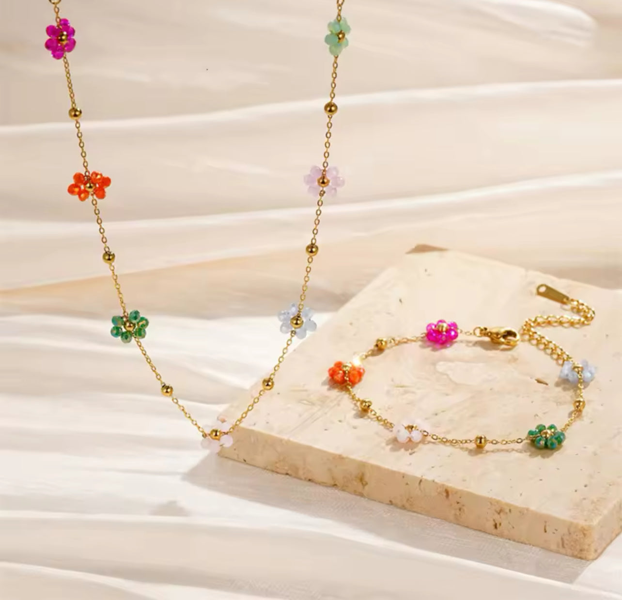 Daisy Bloom Bracelet