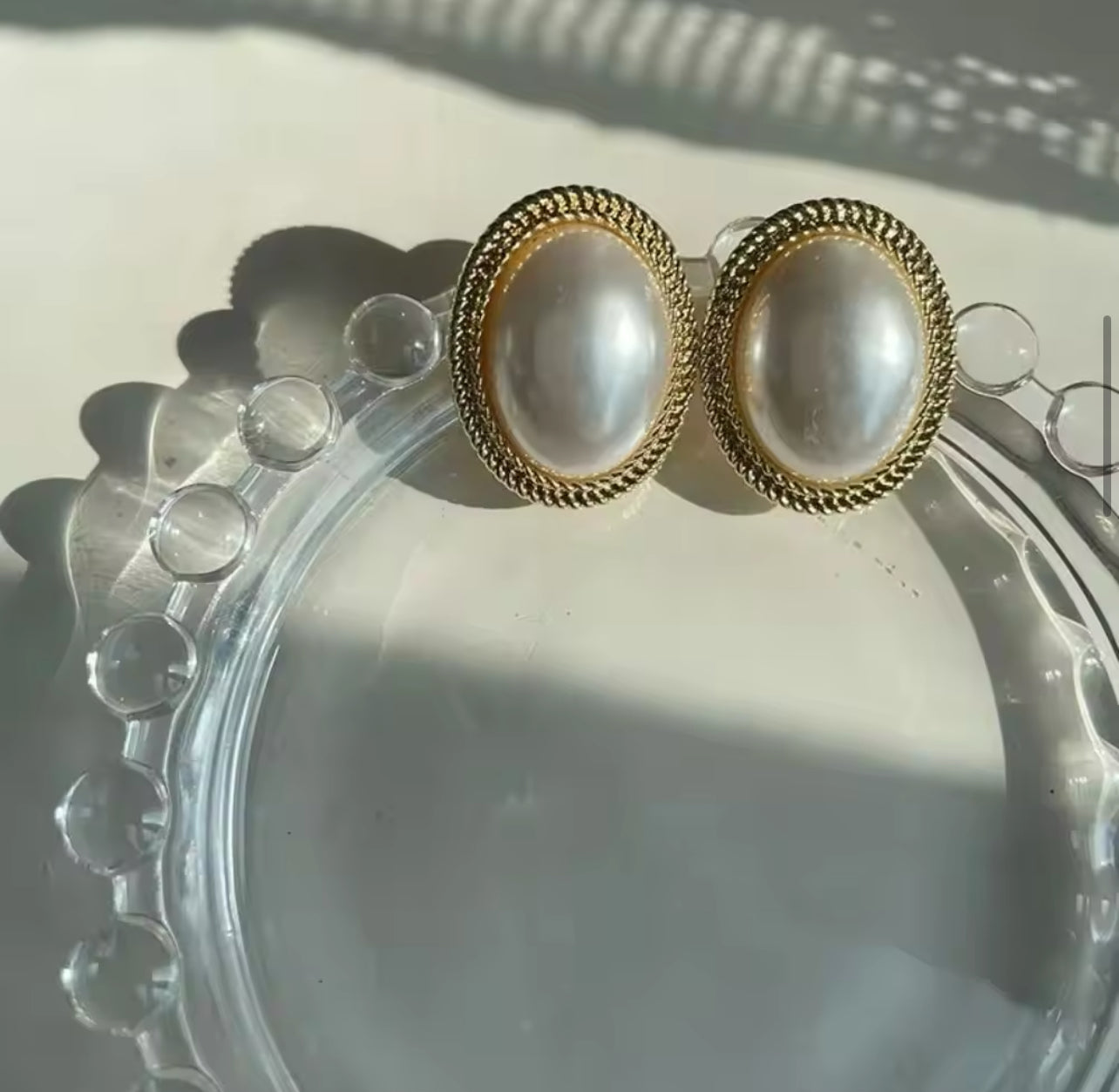 Classic Pearl Stud