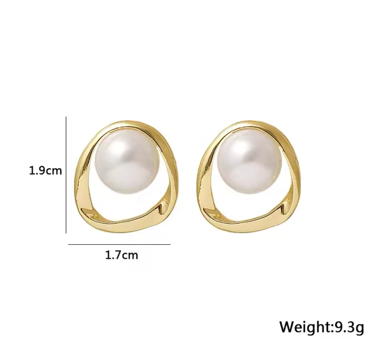 Golden Pearl studs