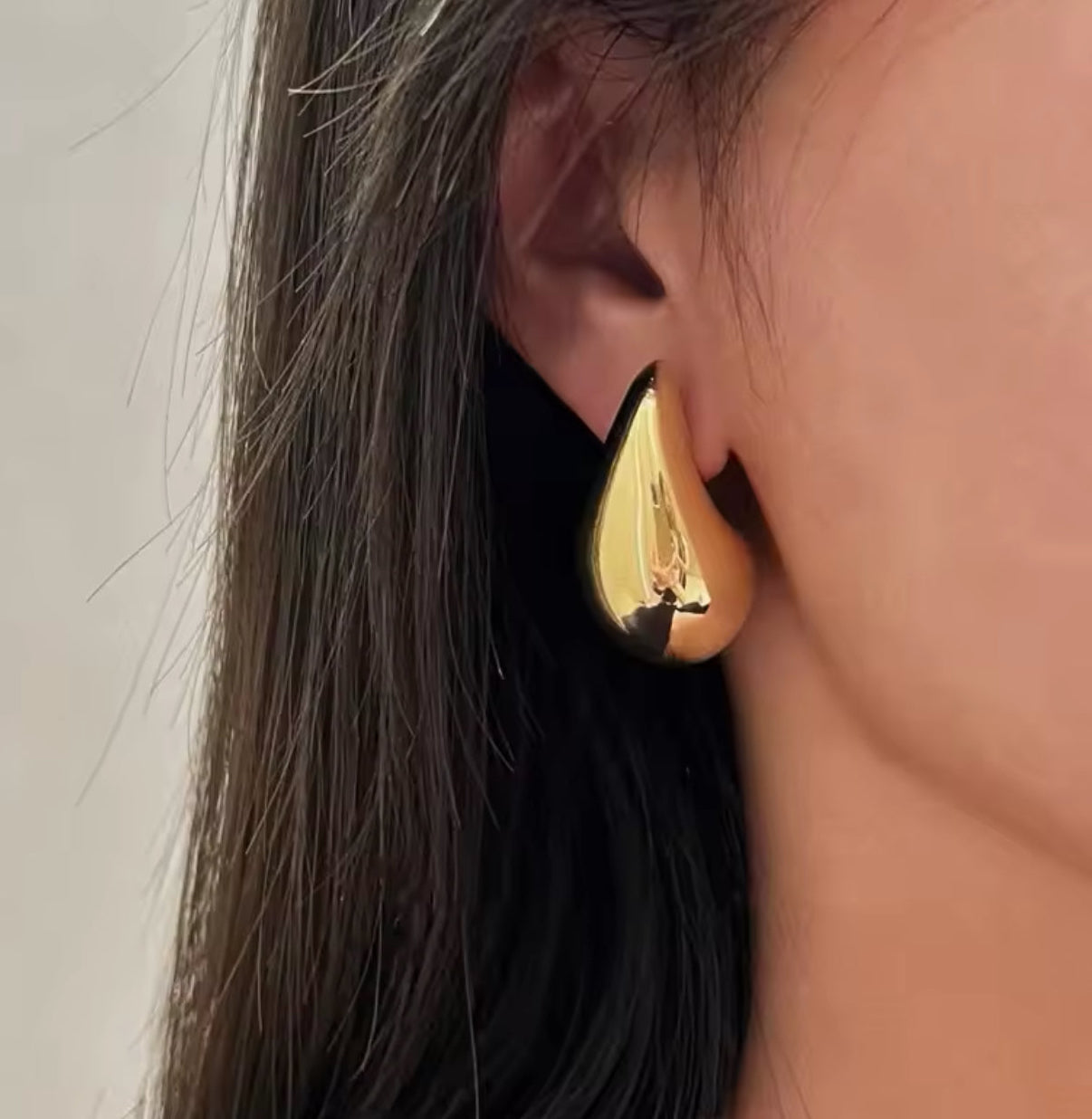 Teardrop earrings