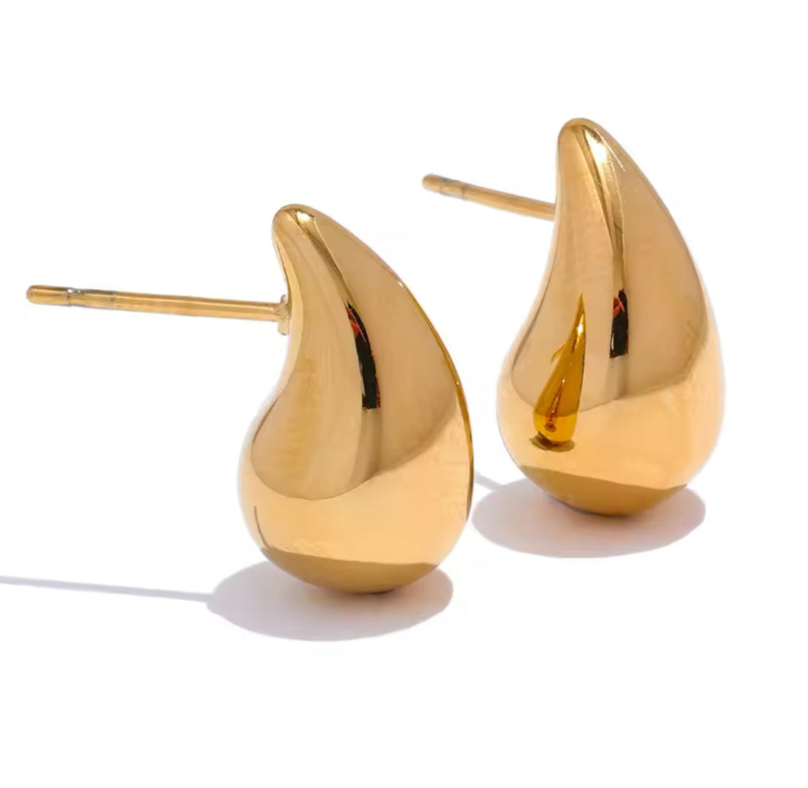 Teardrop earrings