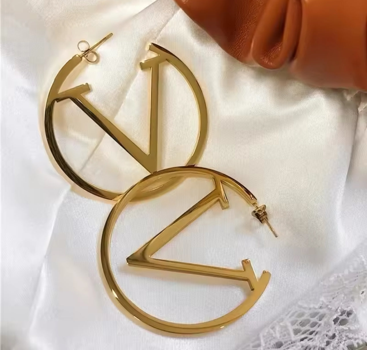 Bold V Statement Hoops