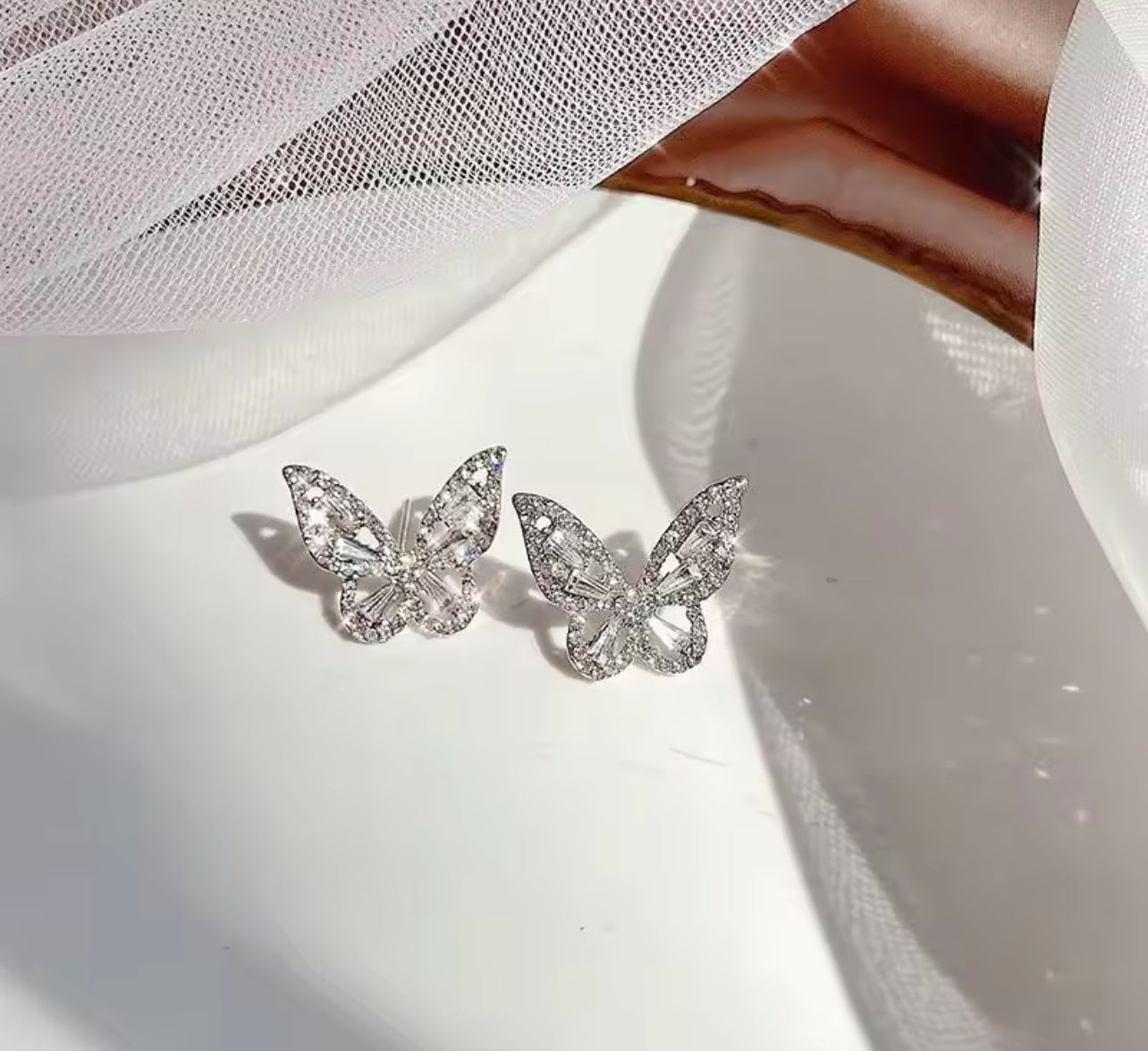 Butterly crystal Studs - S