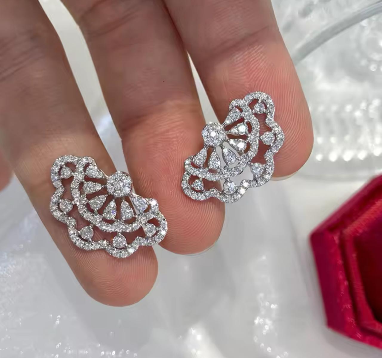 Delicate Lace Fan Diamond Stud