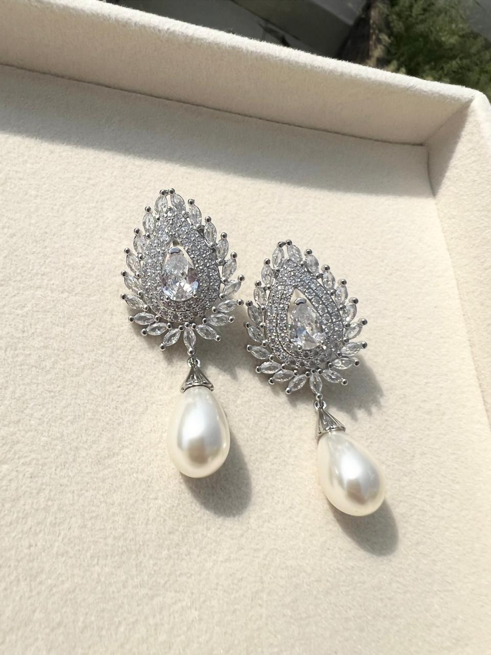 Radiant Teardrop Pearl