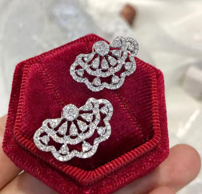 Delicate Lace Fan Diamond Stud